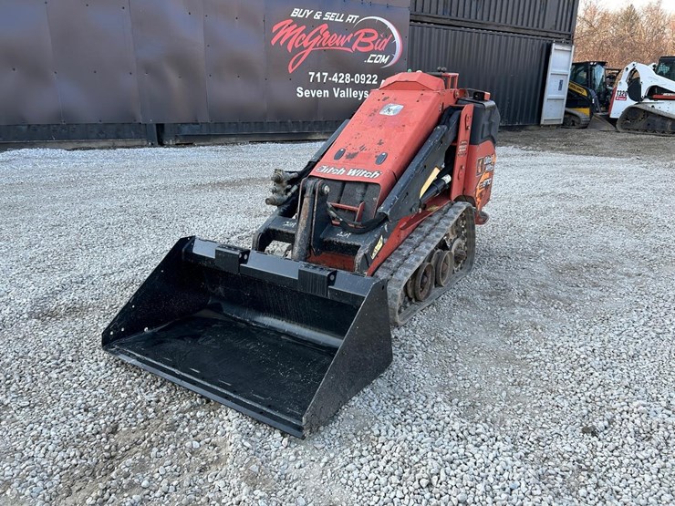 2017-ditch-witch-sk600-image-8