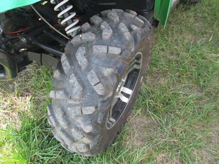 2011-caterpillar-550-image-16