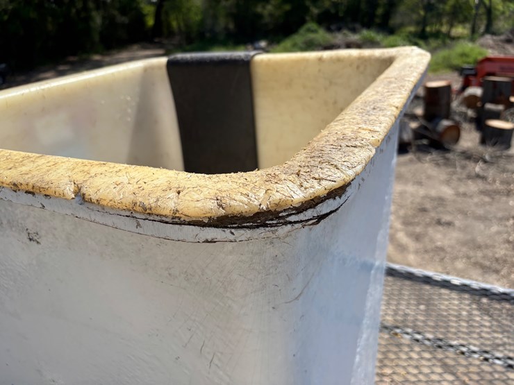 2010-ford-f750-image-45