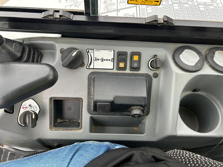 2022-bobcat-e50-image-26