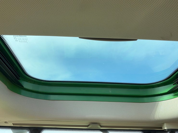 2019-john-deere-6175m-image-17