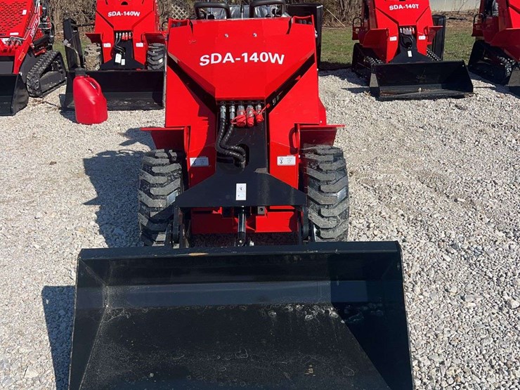 2026-agt-industrial-sda-140w-mini-wheel-loader-image-2