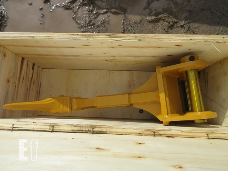 caterpillar-305-image-1