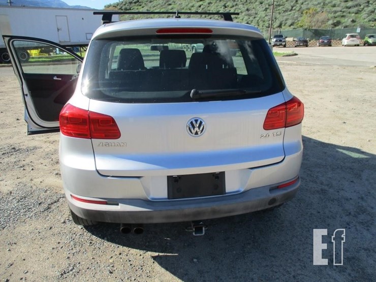 2013-volkswagen-tiguan-image-16