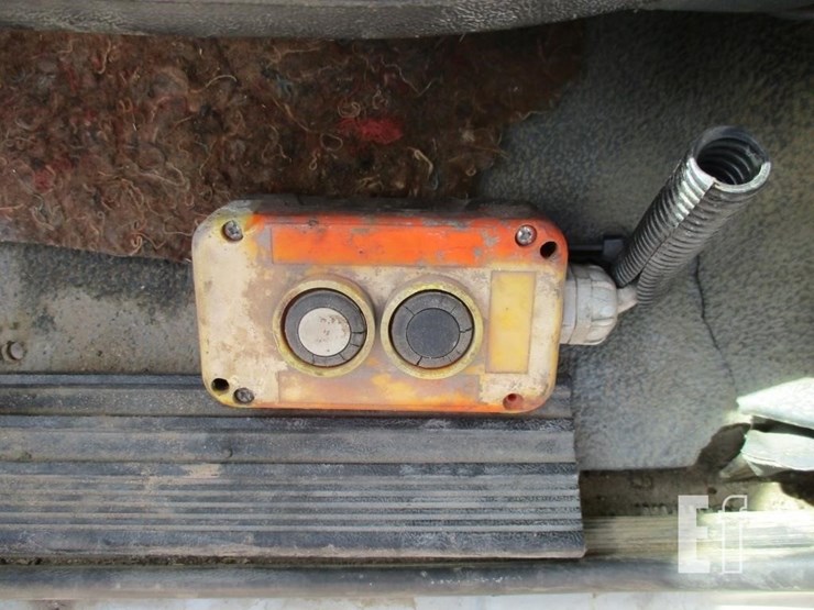 1990-ford-f-super-duty-image-11