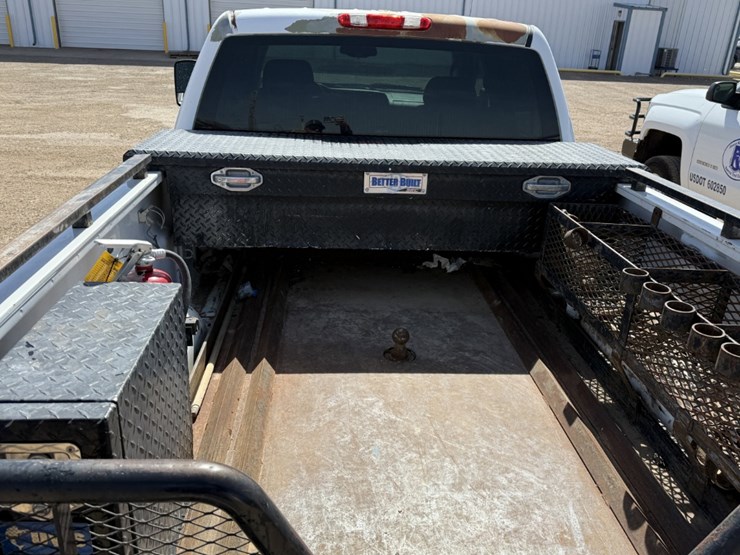 2013-gmc-sierra-2500hd-image-14