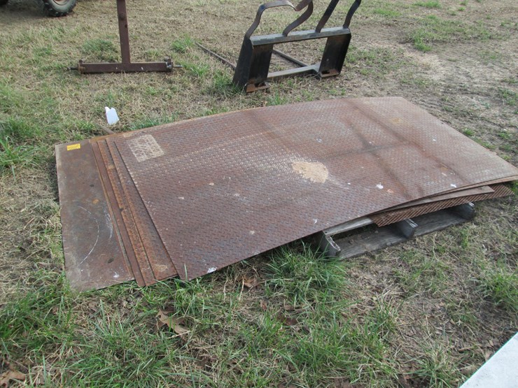 #44047-•-lot-of-(5)-8'x4'-sheets-of-metal-image-2