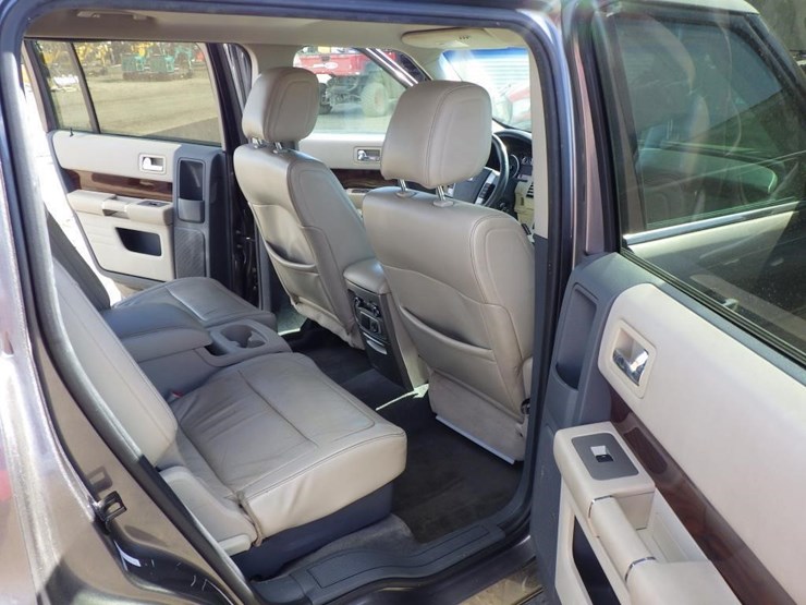 2009-ford-flex-image-8