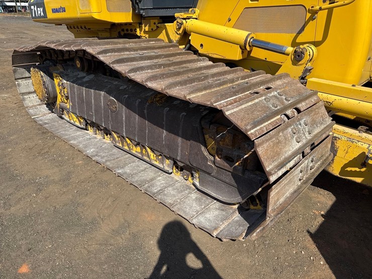 2021-komatsu-d71px-24-image-13