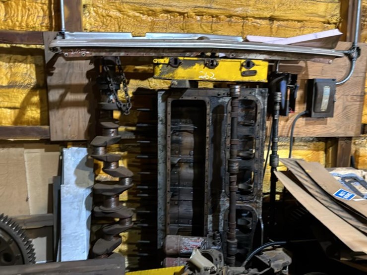 #262-•-engine-parts-image-1