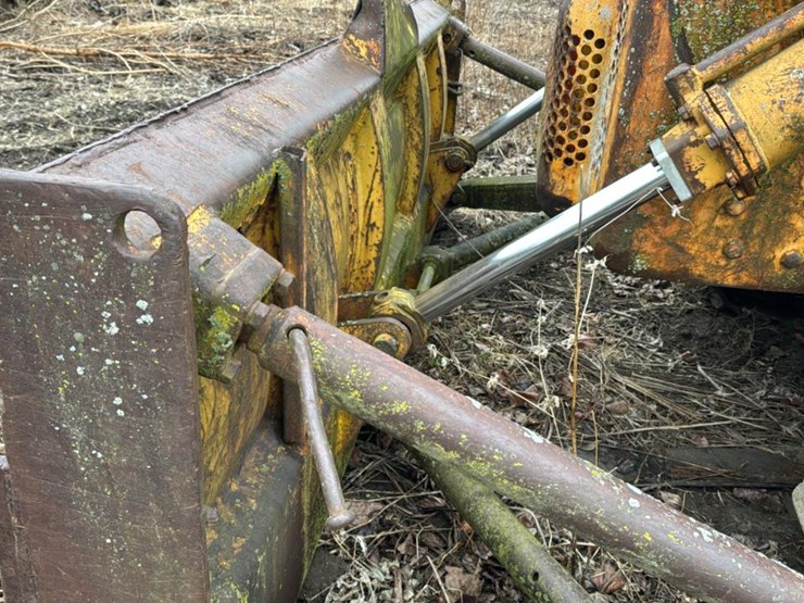 caterpillar-d7-image-9