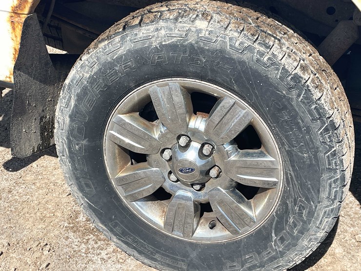 #5671-•-2012-f150-xlt-4x4-crew-cab-(has-wi-title)-image-17