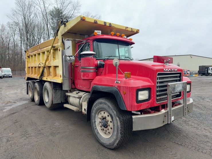 2000-mack-rd688s-image-7