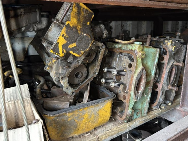 #258-•-parts-room-image-6