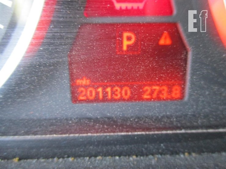 2011-bmw-x5-image-17