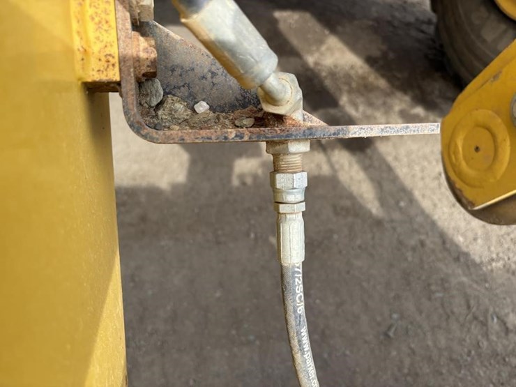 komatsu-wa380-8-image-14