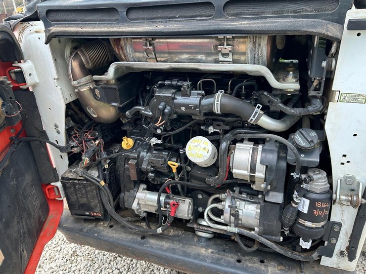 2018-bobcat-t770-image-16