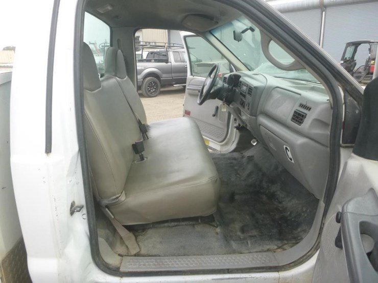 2001-ford-f250-image-9