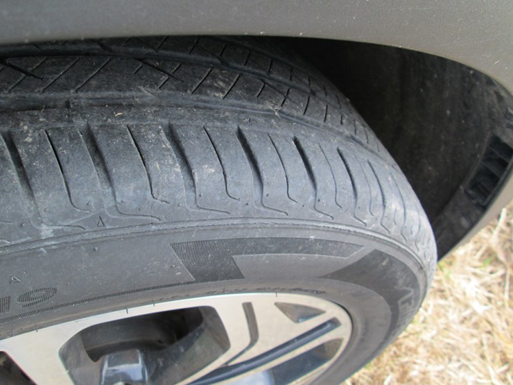 2019-hyundai-santa-fe-image-10