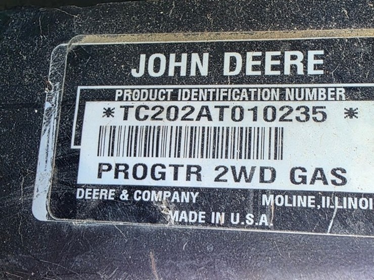 2020-john-deere-gator-image-5