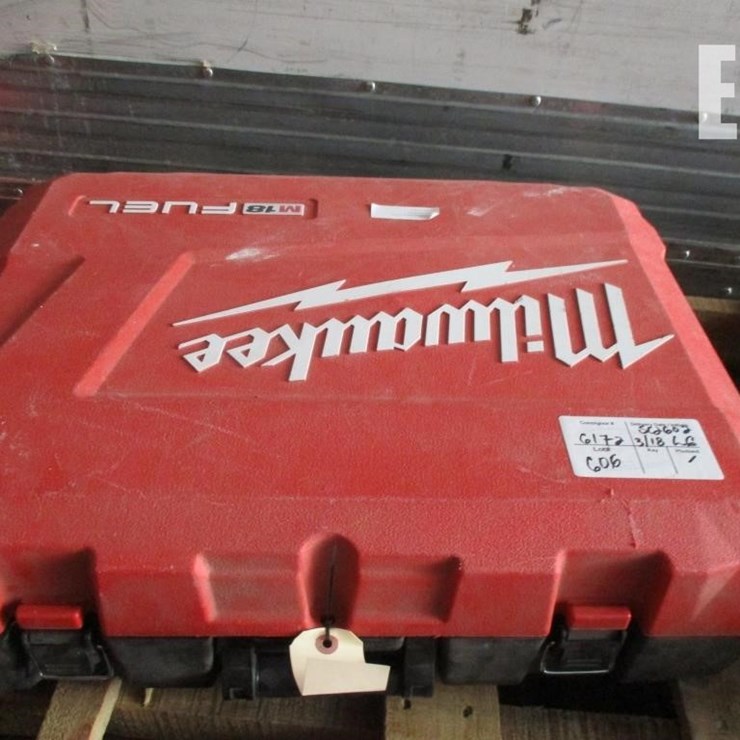 MILWAUKEE M18 FUEL BRUSHLESS ROTARY HAMMER