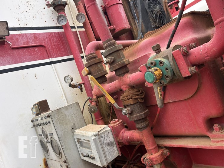 2004-peterbilt-357-image-70