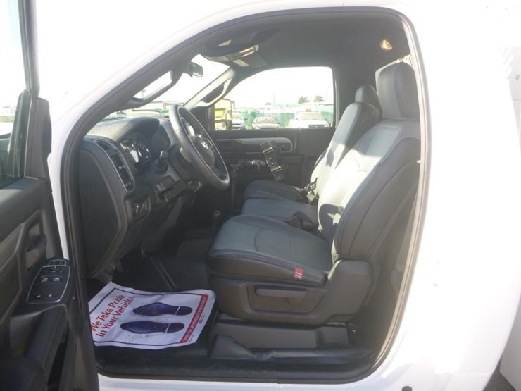 2024-dodge-2500-image-17