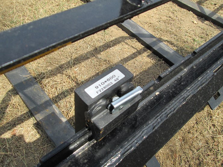 #44058-•-4'-skid-steer-forks-image-5