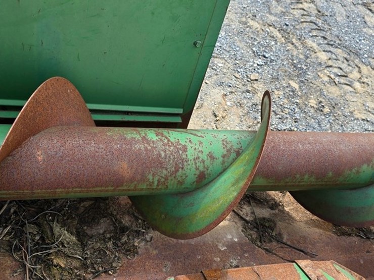 john-deere-444-image-7