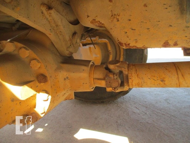 2014-deere-410k-image-25