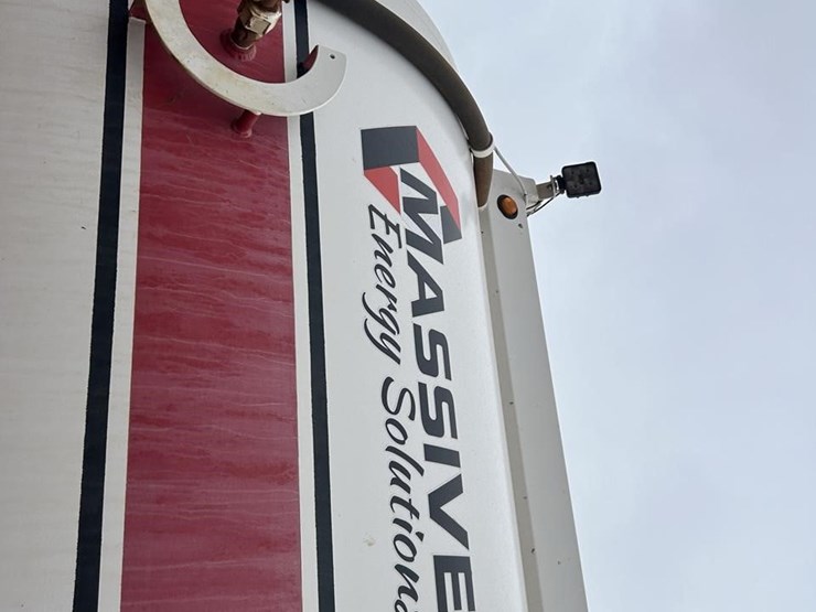 2004-peterbilt-357-image-25