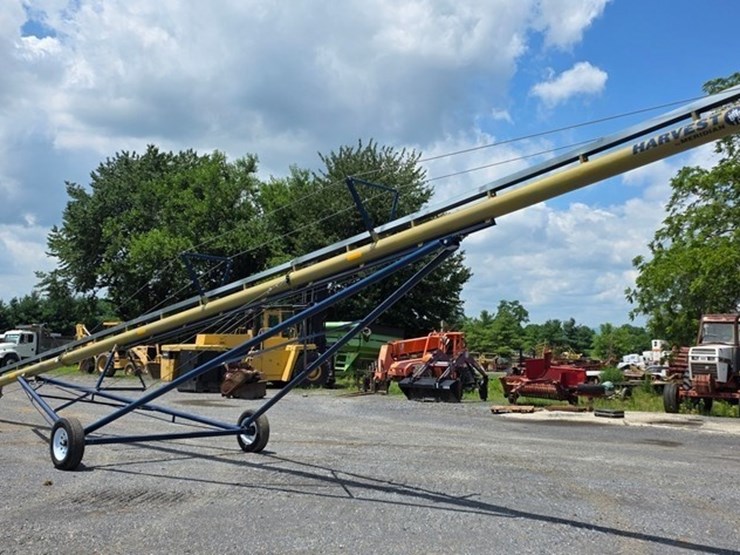 new-harvest-t862-8"x62'-transport-auger-image-4