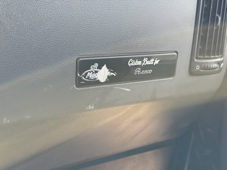 2015-mack-pinnacle-cxu613-image-18