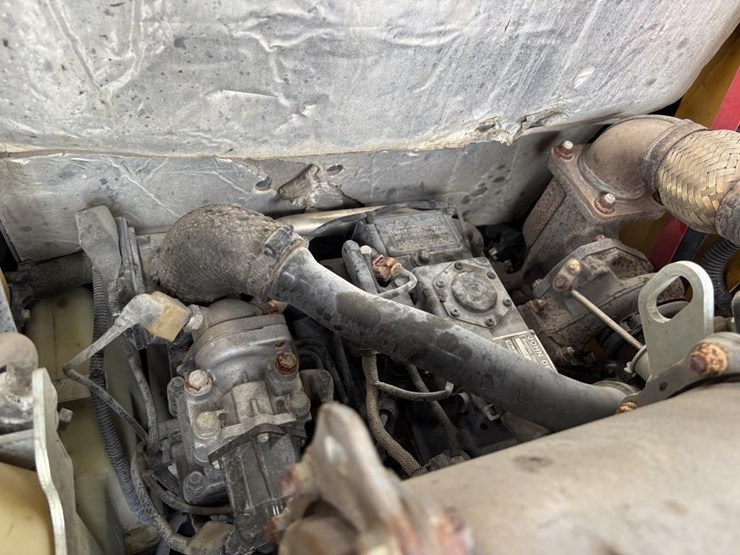 2022-deere-325g-image-37