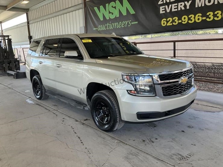 2015-chevrolet-tahoe-image-2