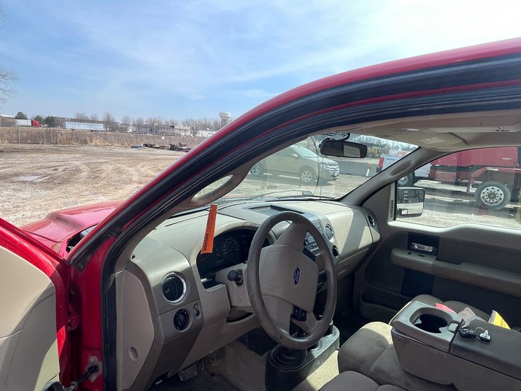 #5675-•-2006-f150-4x4-extended-cab-long-box-(has-wi-title)-image-61