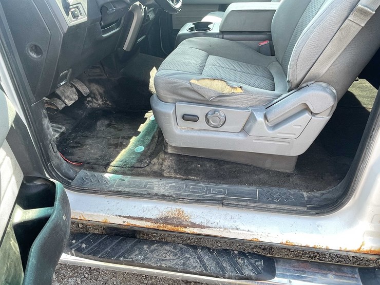 #5671-•-2012-f150-xlt-4x4-crew-cab-(has-wi-title)-image-44