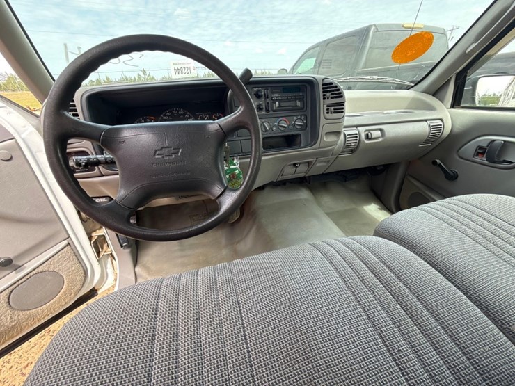 1996-chevrolet-1500-image-9