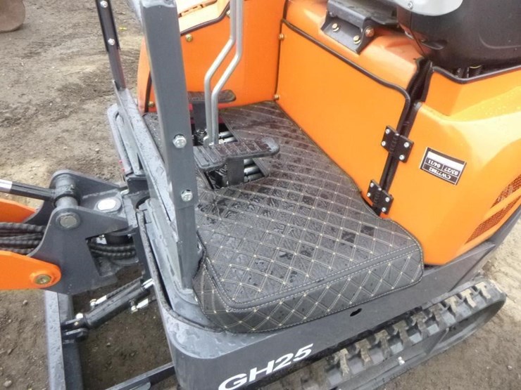 aboss-gh25-hydraulic-excavator-image-20