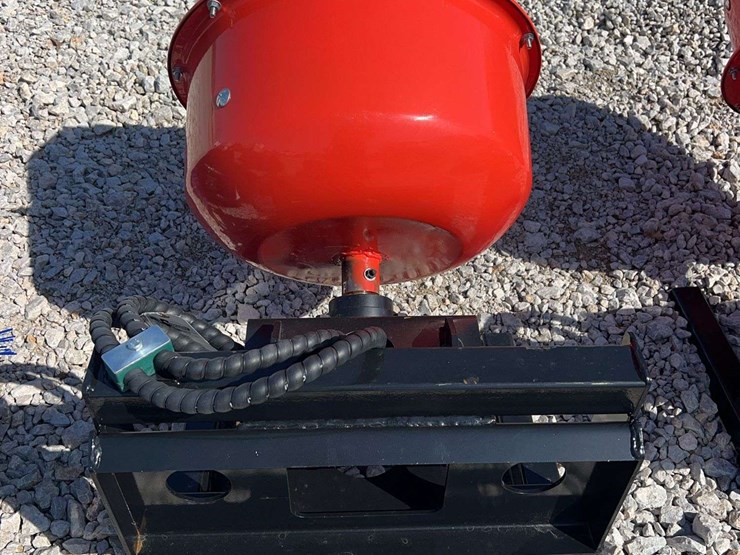 sdlanch-mini-skid-steer-concrete-mixer-image-3