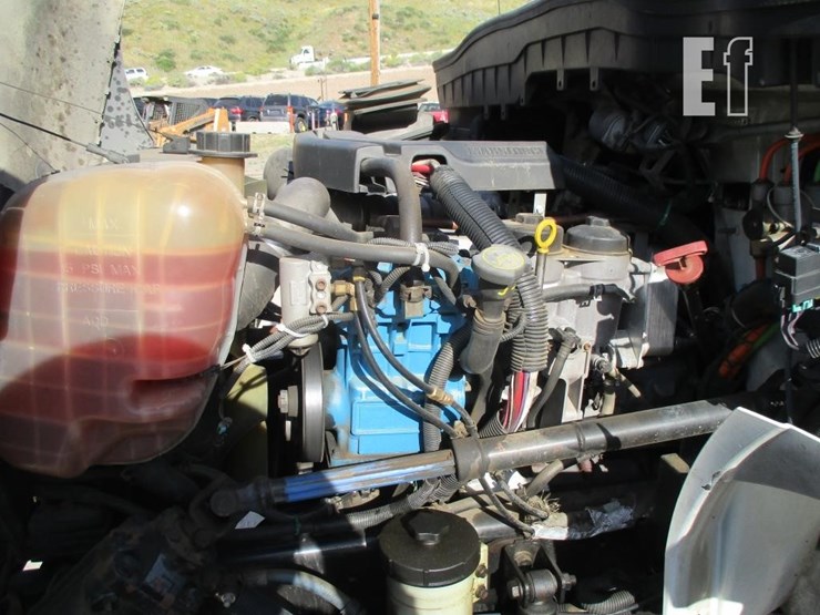 2013-international-durastar-4300-image-6