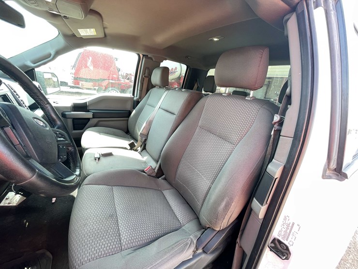#5673-•-2015-f150-xlt-4x4-extended-cab-(has-wi-title)-image-51