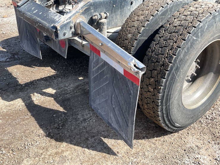 2004-kenworth-t800-image-21