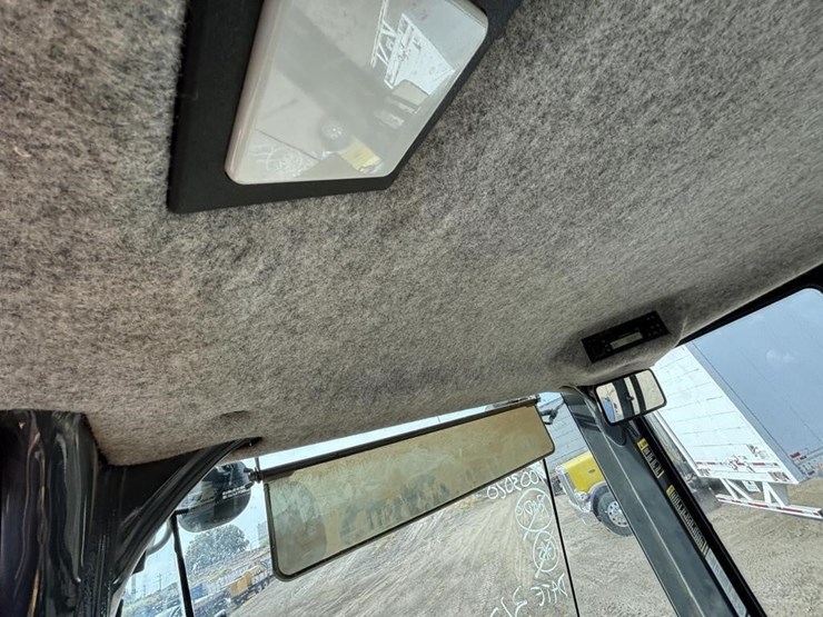 2008-deere-624j-image-43