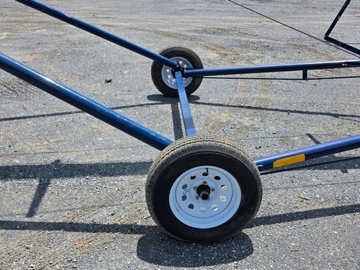 new-harvest-t862-8"x62'-transport-auger-image-27