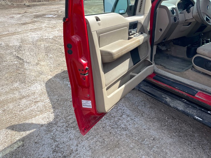 #5675-•-2006-f150-4x4-extended-cab-long-box-(has-wi-title)-image-50