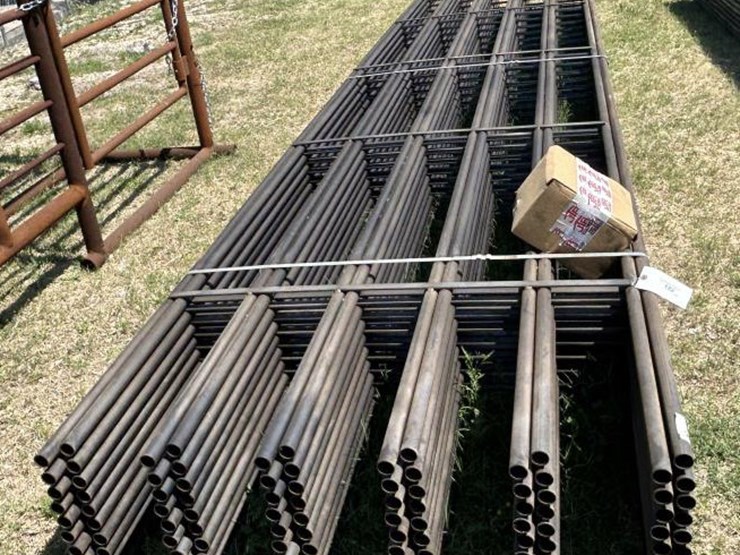 #122-•-(20)-continuous-fence-panels-w/-1-box-of-joints-image-1