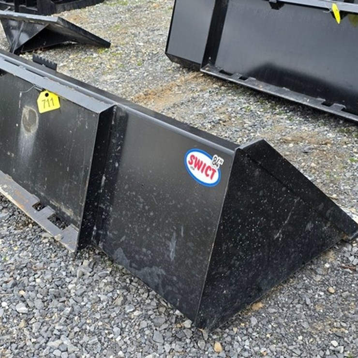 New Swict 84" Skidloader Bucket
