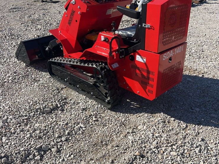 2026-sdlanch-sda-140t-mini-skid-steer-image-7