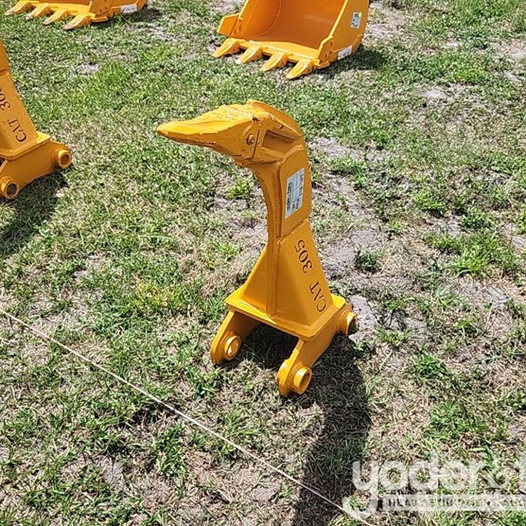 2026 CATERPILLAR 305